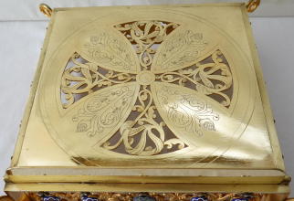 9123 Antique French Missal Stand